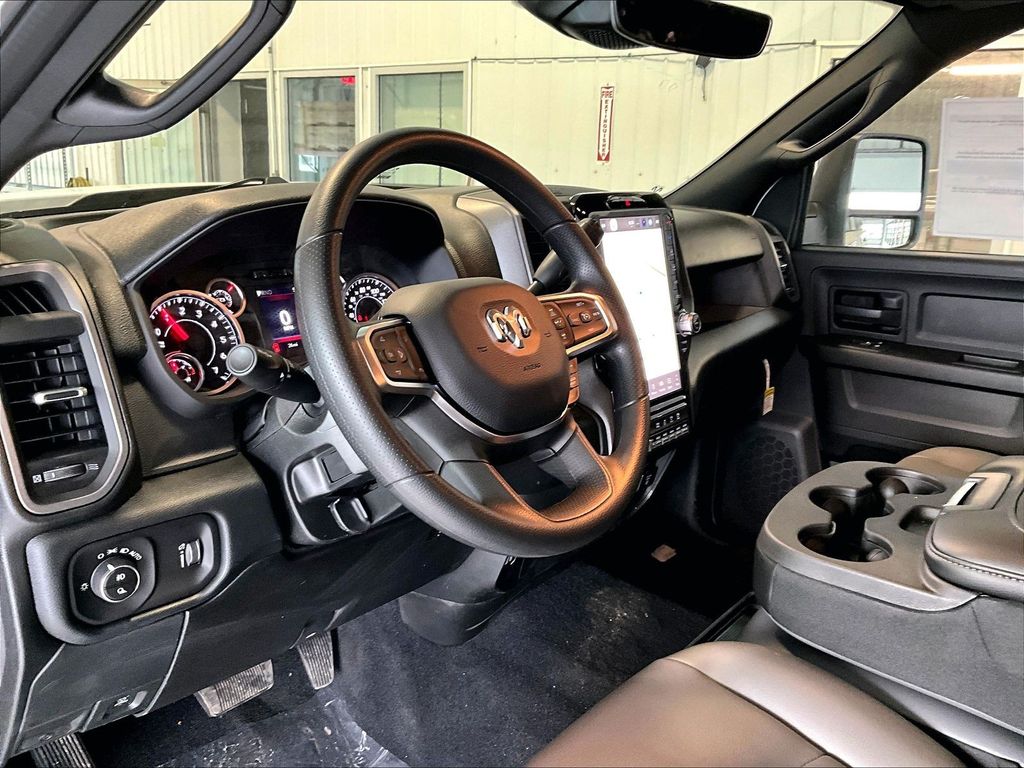 2026 Ram 3500 — photo 8