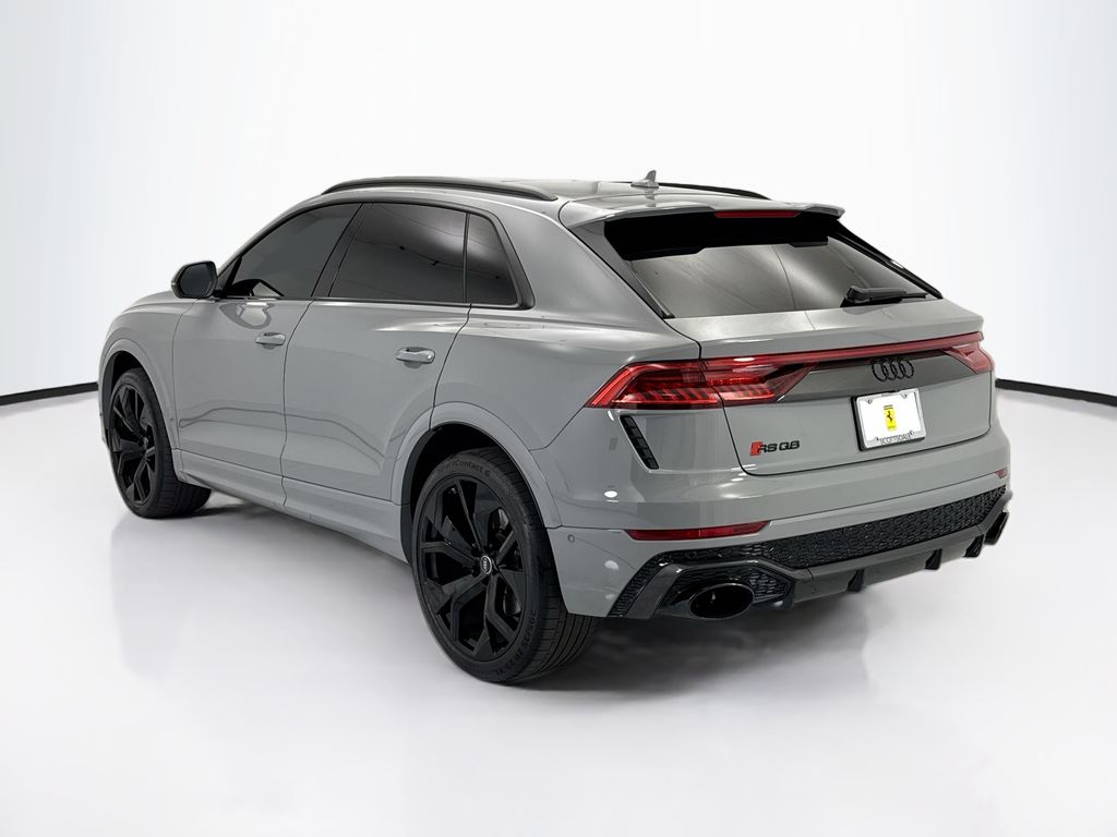 Thumbnail: 2024 Audi RS Q8 - 7