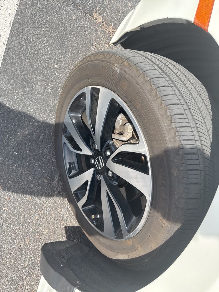 Thumbnail: 2019 Honda Odyssey - 11