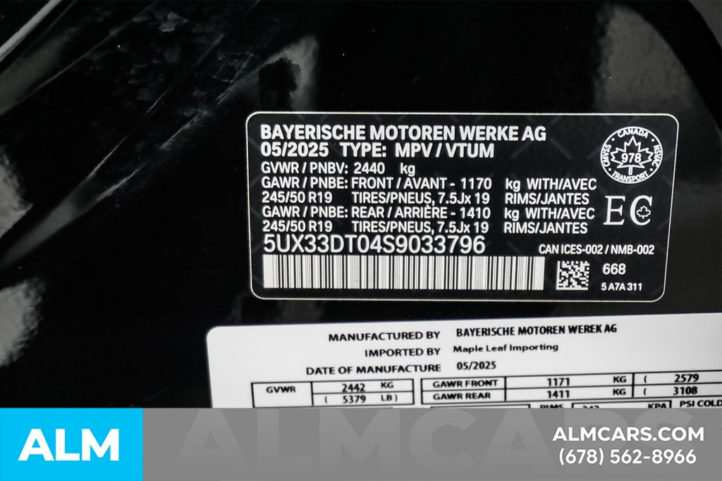 Used 2025 Black BMW xDrive30i image 62