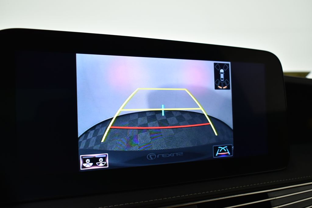 Thumbnail: 2022 Lexus LS - 26