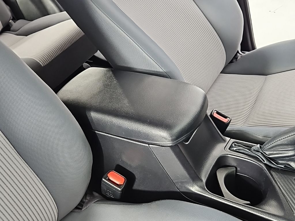 Thumbnail: 2015 Toyota RAV4 - 16