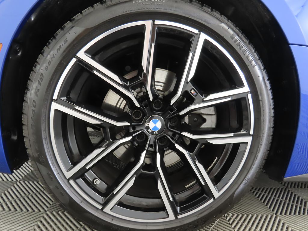 Thumbnail: 2025 BMW 4 Series - 30