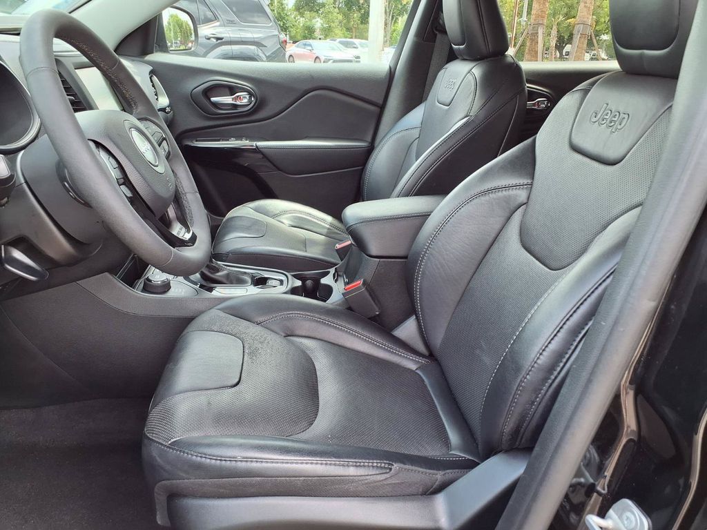Used 2023 Jeep Cherokee SUV