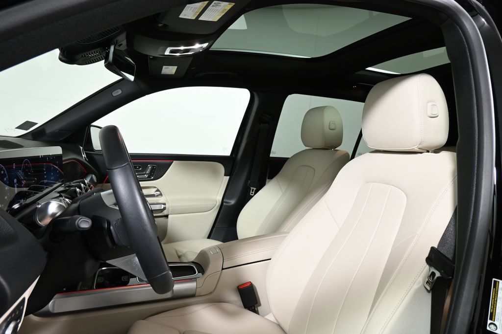 2025 Mercedes-Benz GLB 250 15