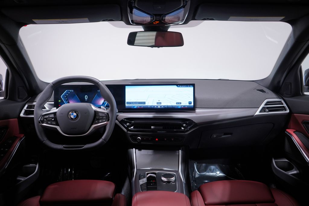 Thumbnail: 2025 BMW 3 Series - 10