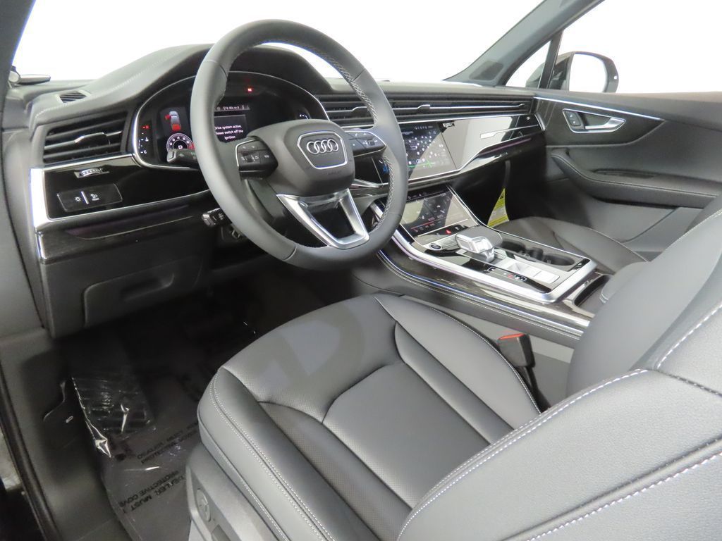 Thumbnail: 2026 Audi Q7 - 27