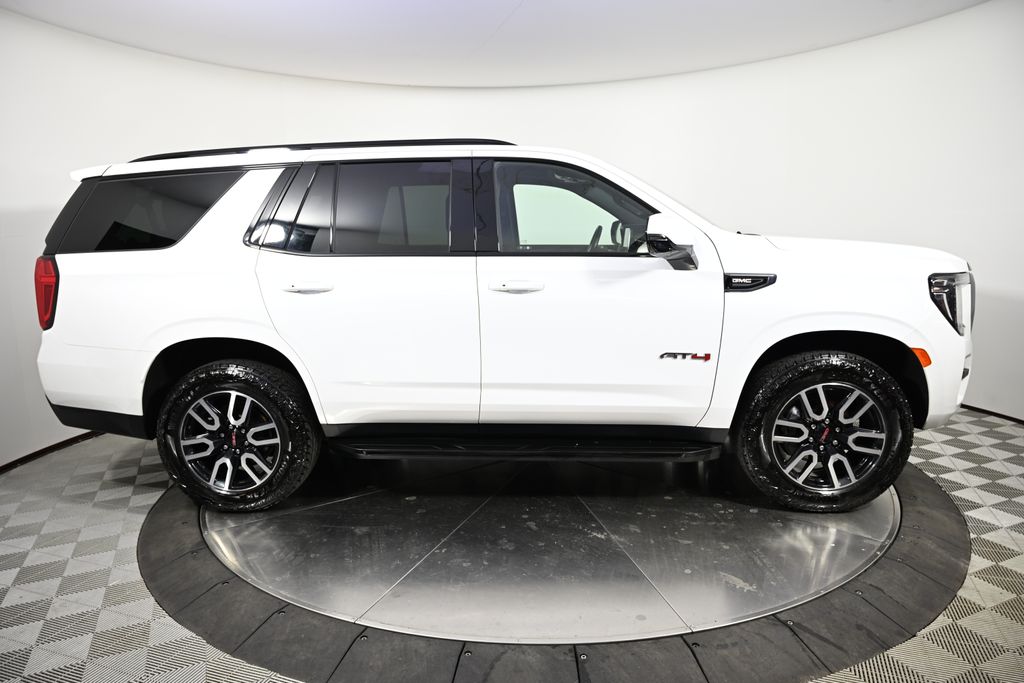 2023 GMC Yukon AT4 6