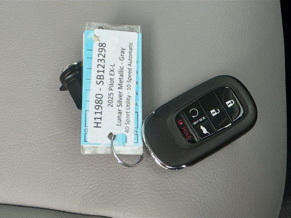 Used Car 2025 Honda Pilot  Ex-l For Sale Under $50,000 In Austin, Texas