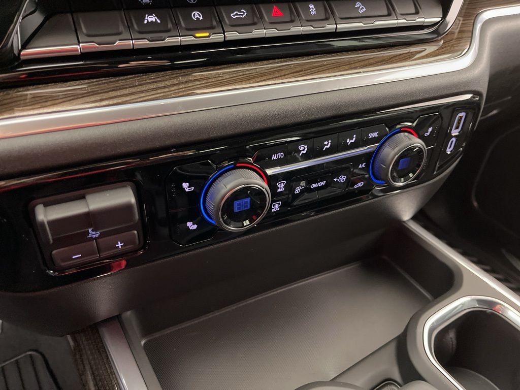 2025 Chevrolet Silverado 1500 RST 31