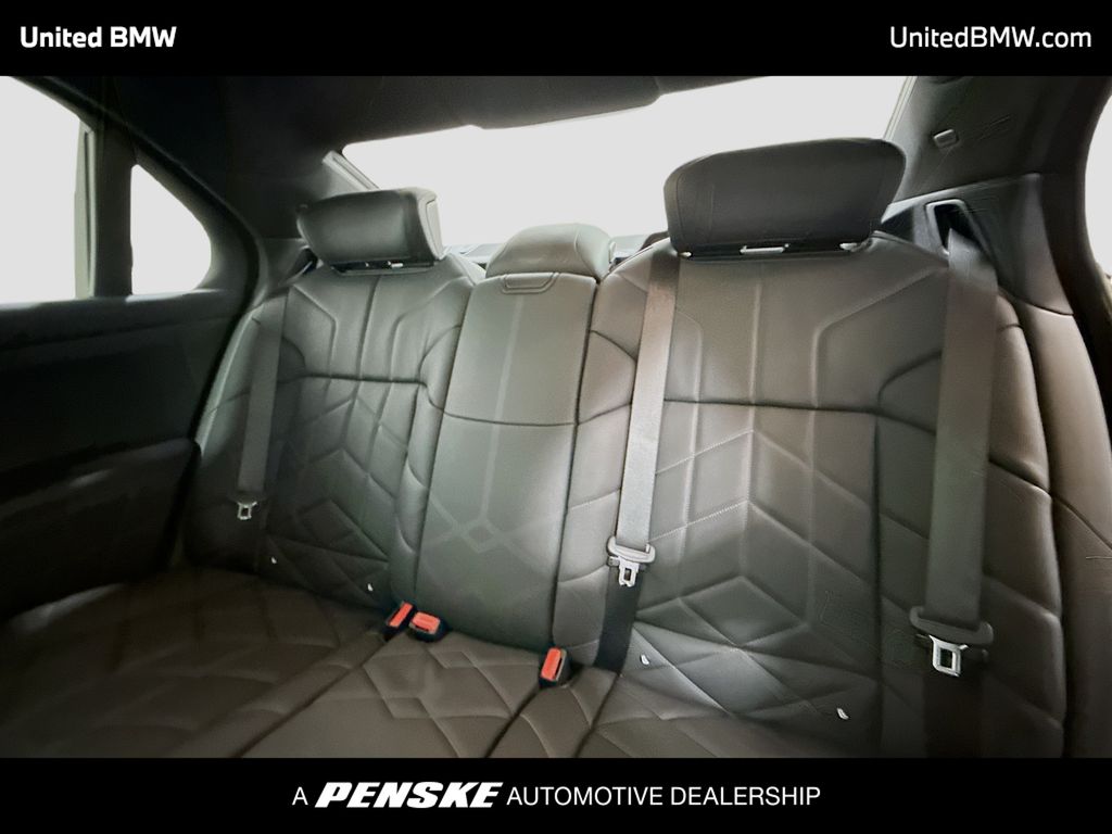 Thumbnail: 2026 BMW i7 - 13