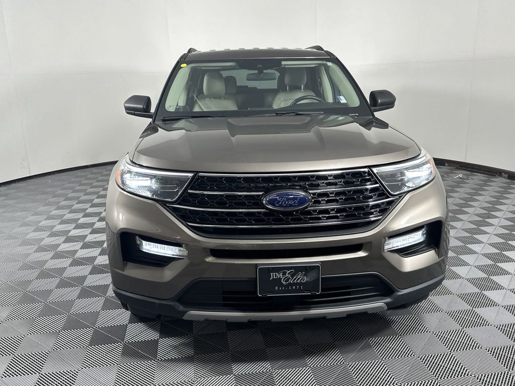 2021 Ford Explorer XLT 2