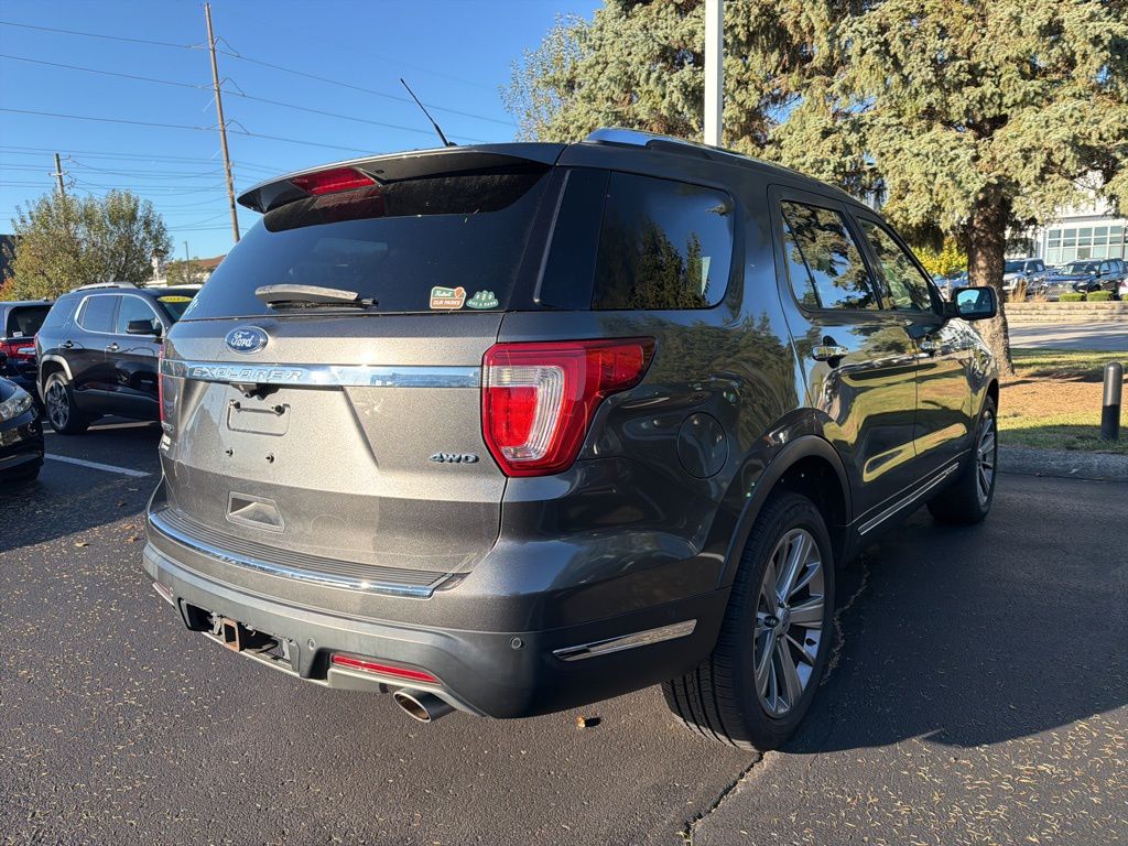 Thumbnail: 2018 Ford Explorer - 3