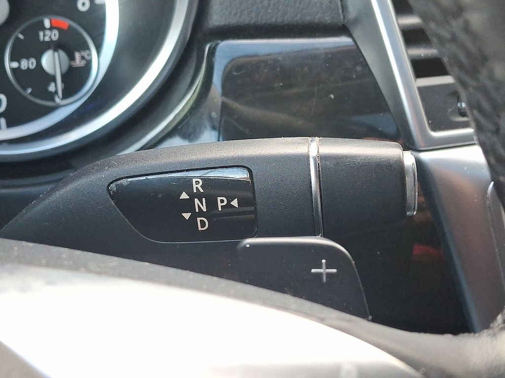 Thumbnail: 2016 Mercedes-Benz GL-Class - 15