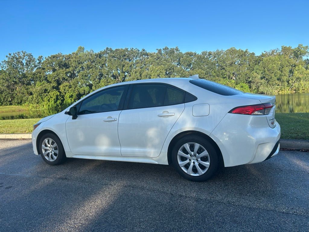 Thumbnail: 2021 Toyota Corolla - 3