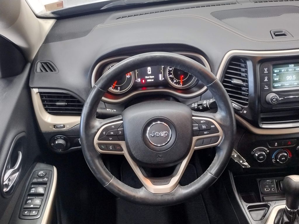 2017 Jeep Cherokee Sport