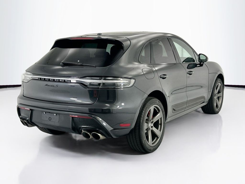Thumbnail: 2023 Porsche Macan - 7