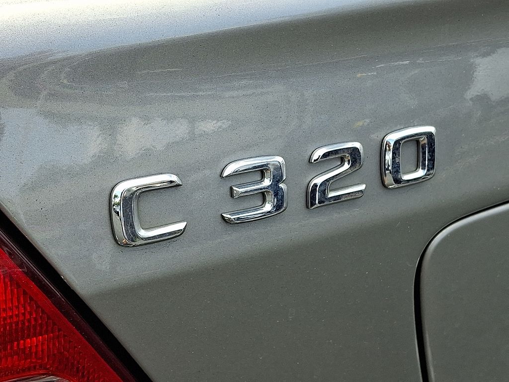 Thumbnail: 2004 Mercedes-Benz C-Class - 5