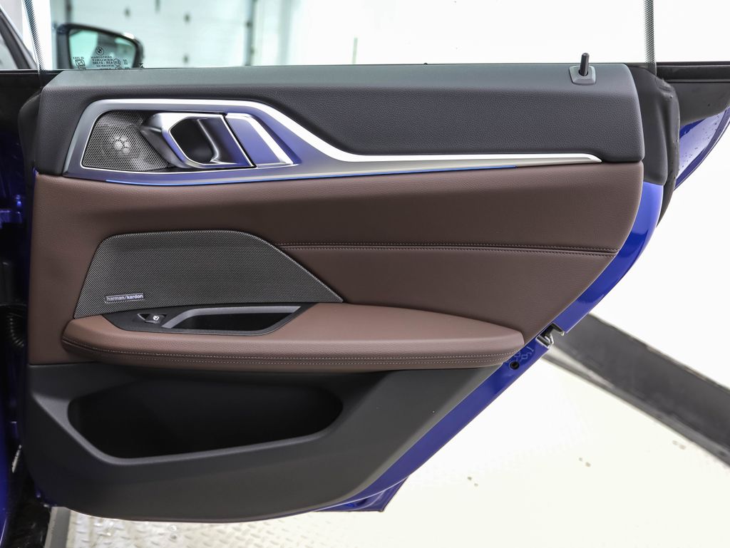 Thumbnail: 2026 BMW i4 - 25