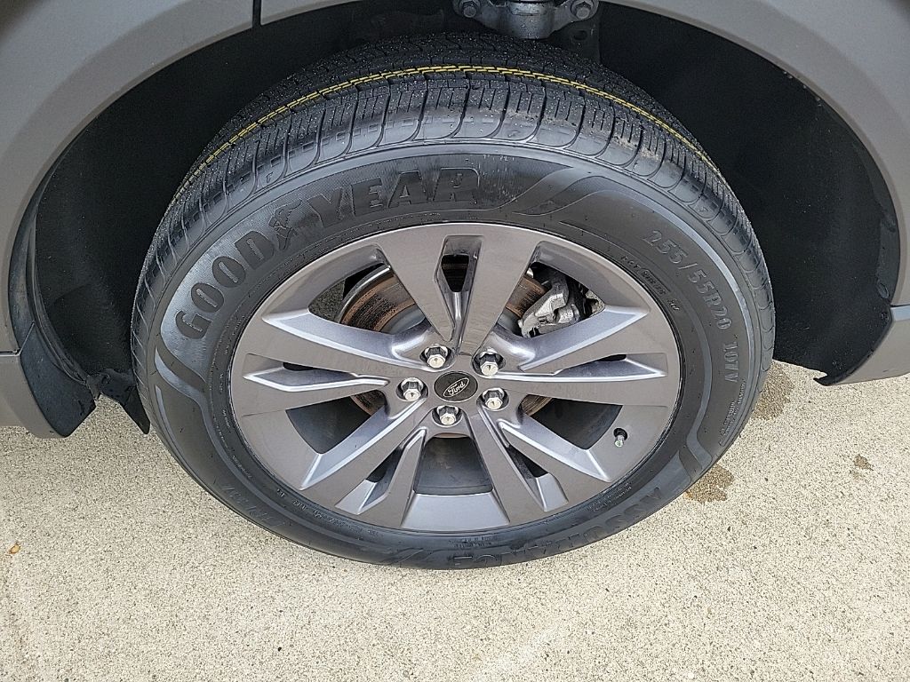 Used 2024 Ford Explorer SUV