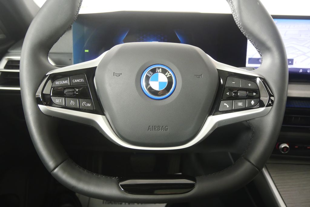 Thumbnail: 2025 BMW i4 - 20