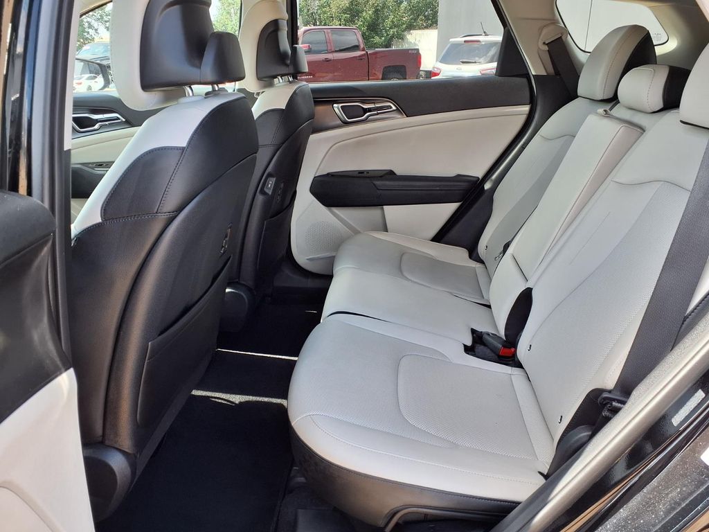 2025 Kia Sportage EX - 10