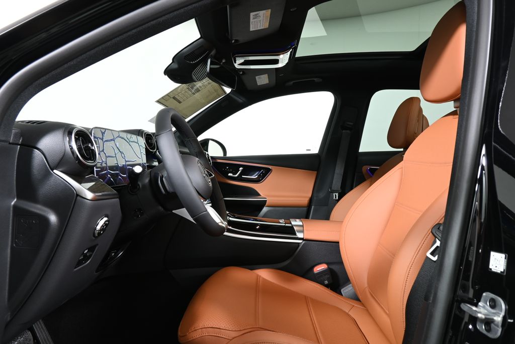 2025 Mercedes-Benz GLC 350 3
