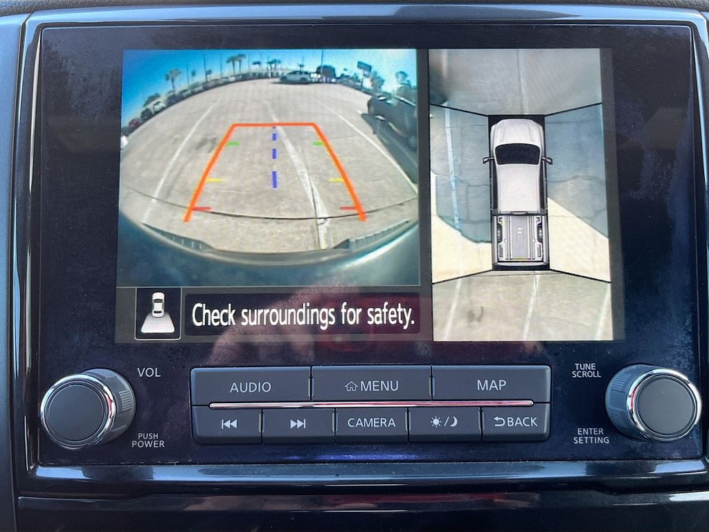 Used 2022 White Nissan PRO-4X image 14