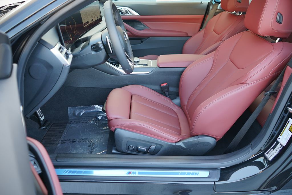 Thumbnail: 2026 BMW 4 Series - 10