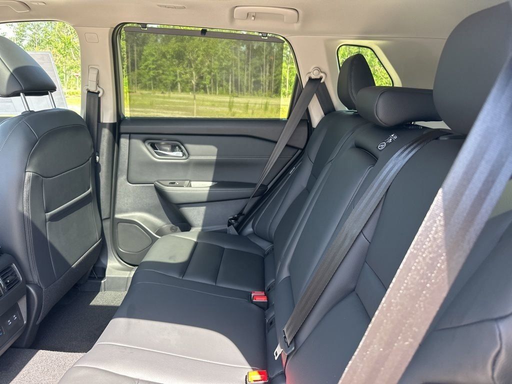 2025 Boulder Gray Pearl Nissan Rogue SL FWD SUV