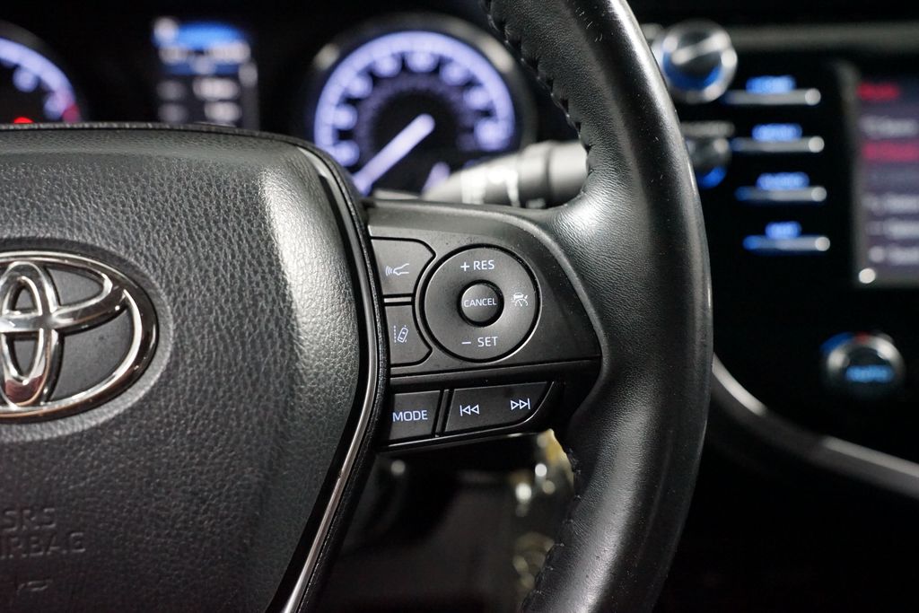 Thumbnail: 2020 Toyota Camry - 13