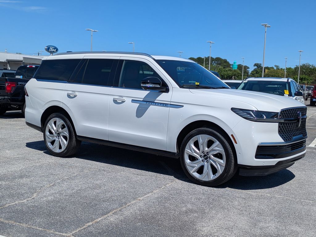 2025 Lincoln Navigator Reserve