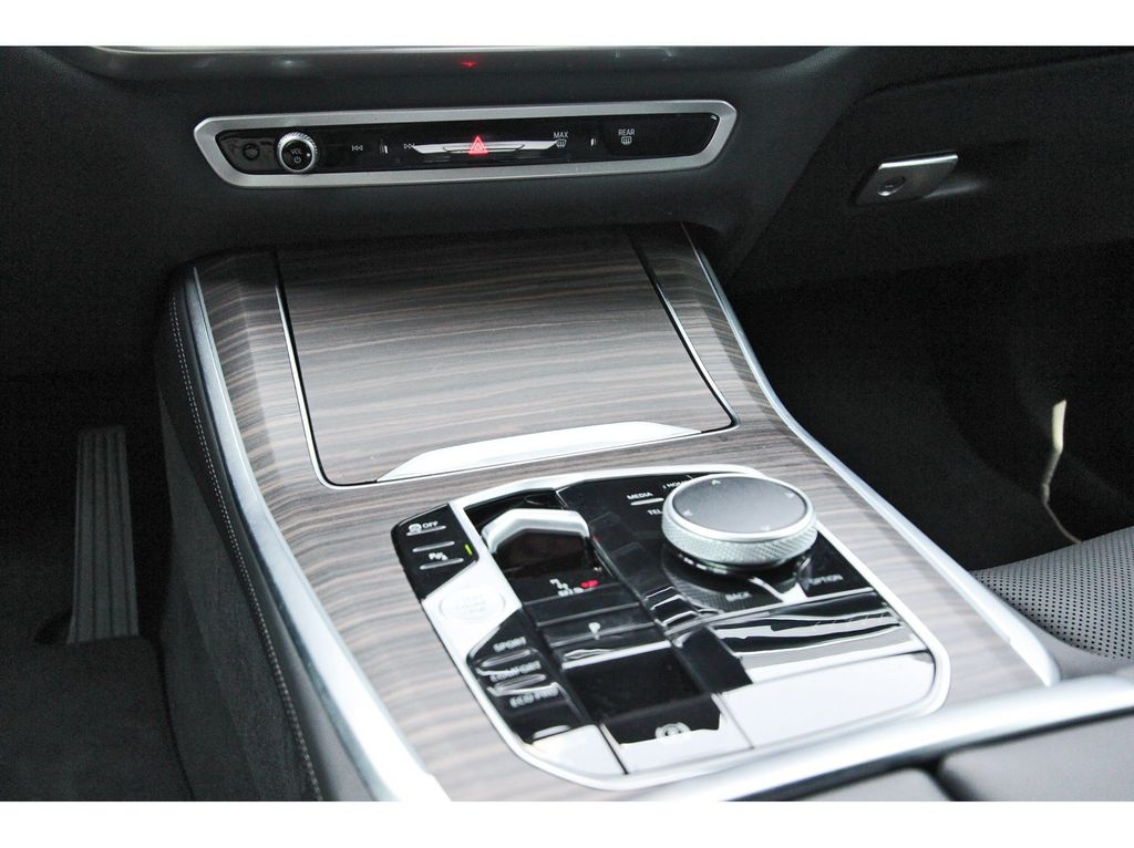 2025 BMW X5 sDrive40i White at DeMontrond Auto Country