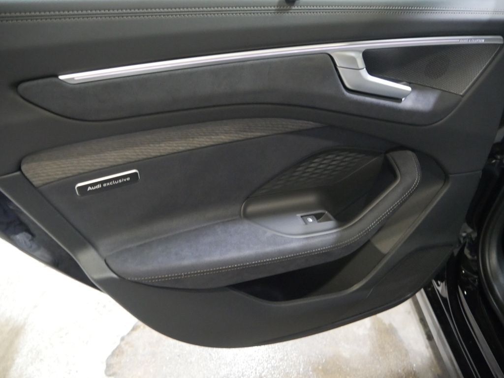 Thumbnail: 2026 Audi A6 - 17