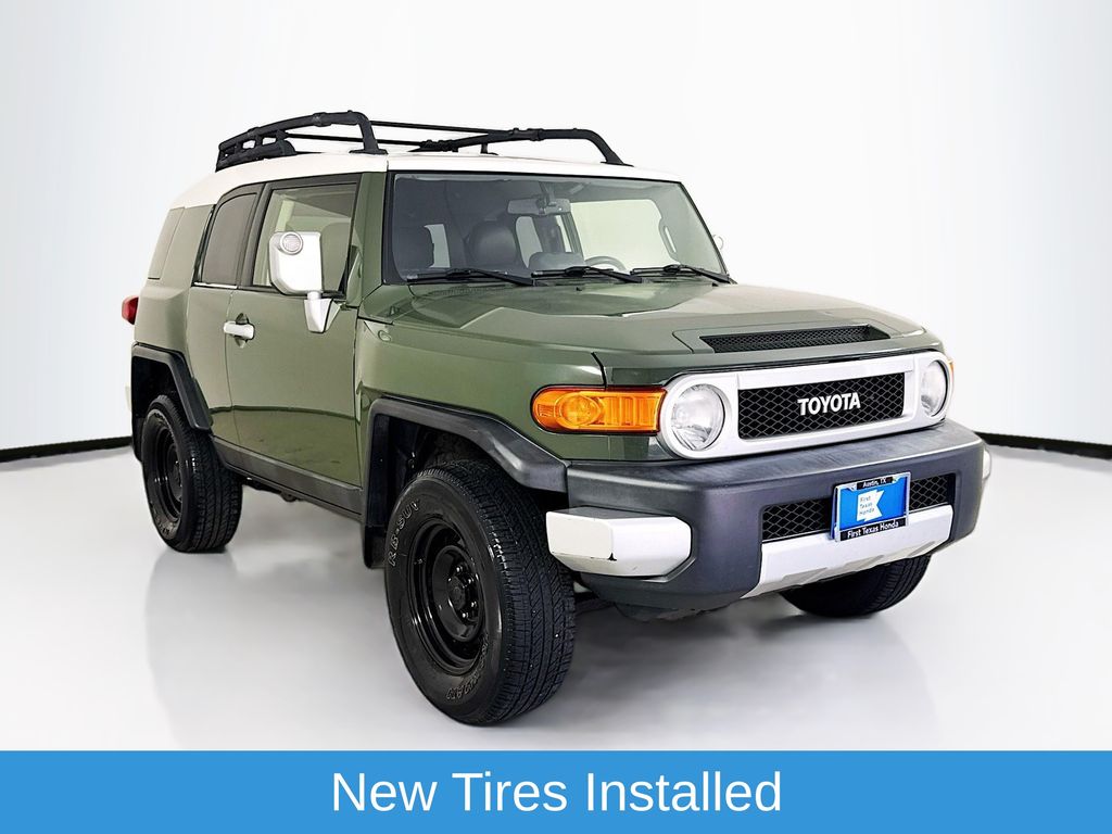  2014 Toyota FJ Cruiser 4WD   