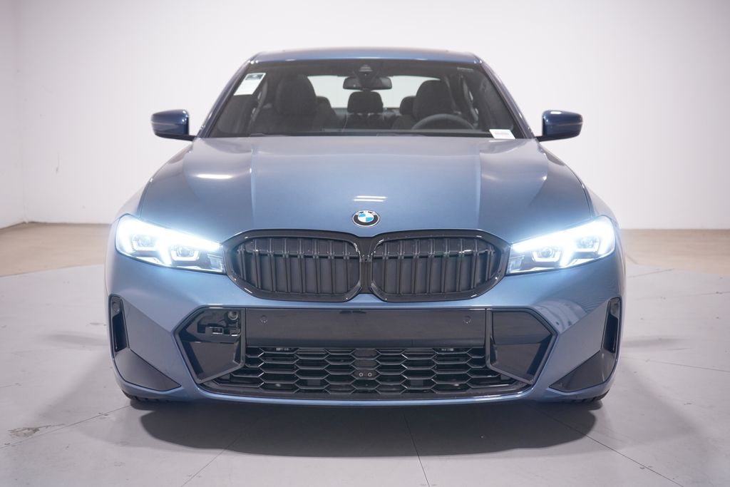 Thumbnail: 2026 BMW 3 Series - 4