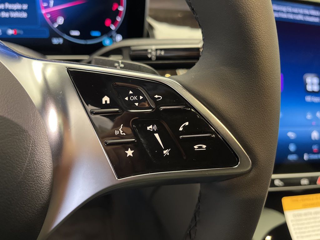 Thumbnail: 2026 Mercedes-Benz GLC - 15