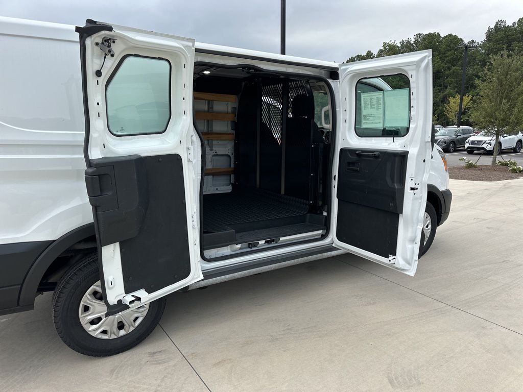 2022 Ford Transit-250 Base 23