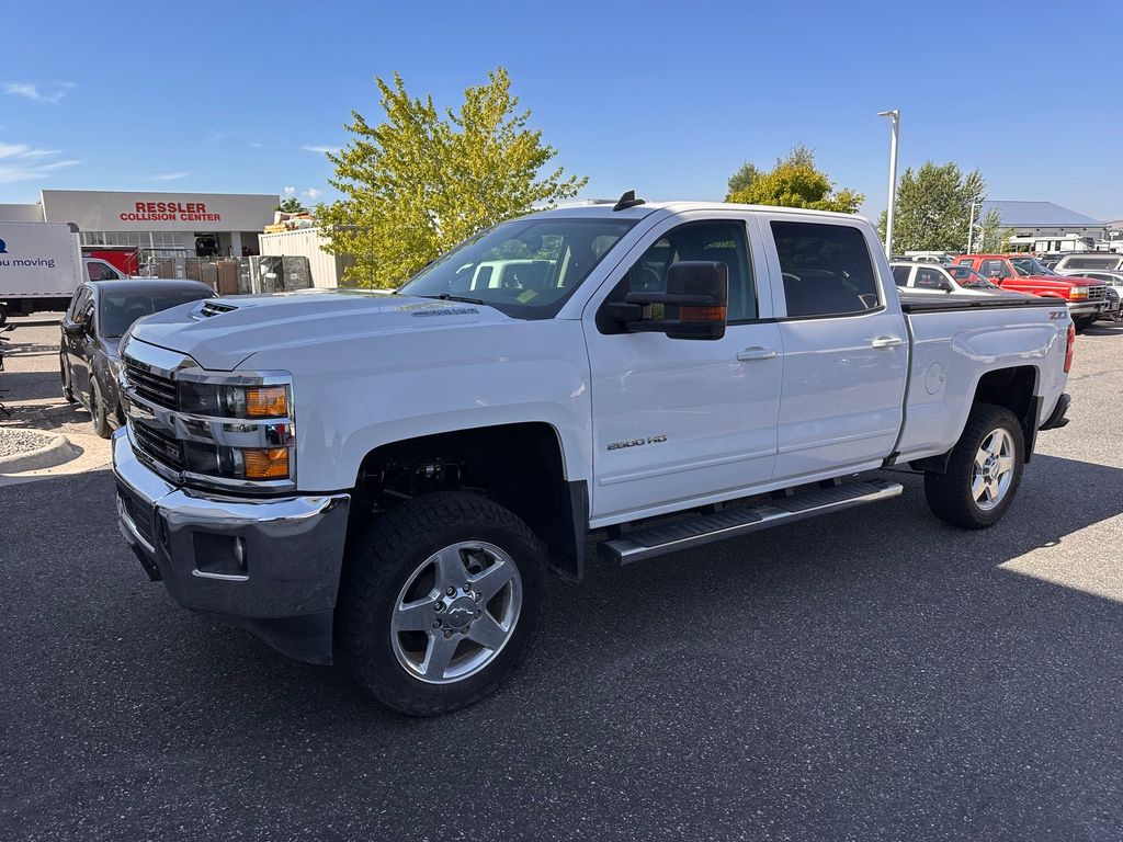 2017 Chevrolet Silverado 2500HD LT Crew Cab 4WD