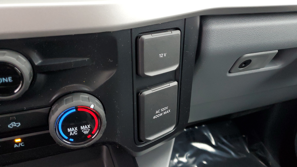 New 2026 White Ford XLT image 32