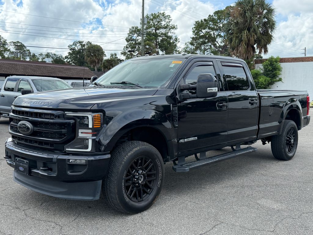  2022 Ford F-350 Super Duty Lariat Crew Cab 4WD   