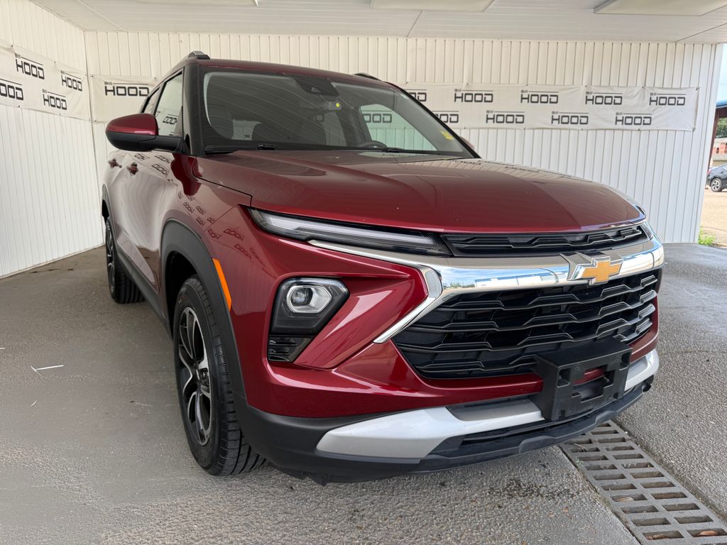 Red (Crimson Metallic) 2025 Chevrolet Trailblazer SUV / Crossover Front-Wheel Drive Continuously Variable Transmission