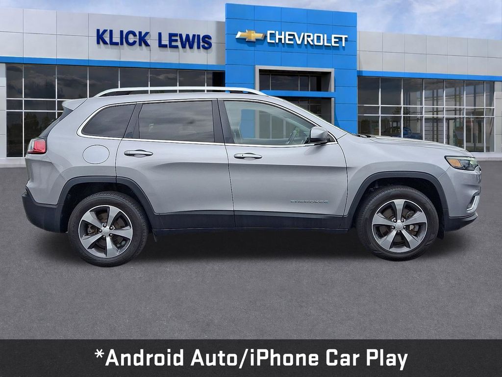 2019 Jeep Cherokee Limited Silver at Subaru and VW of Moon Township