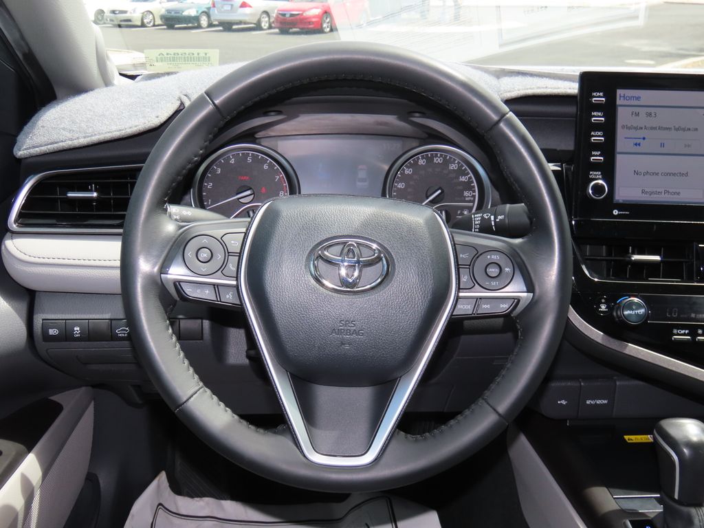 2022 Toyota Camry XLE 10