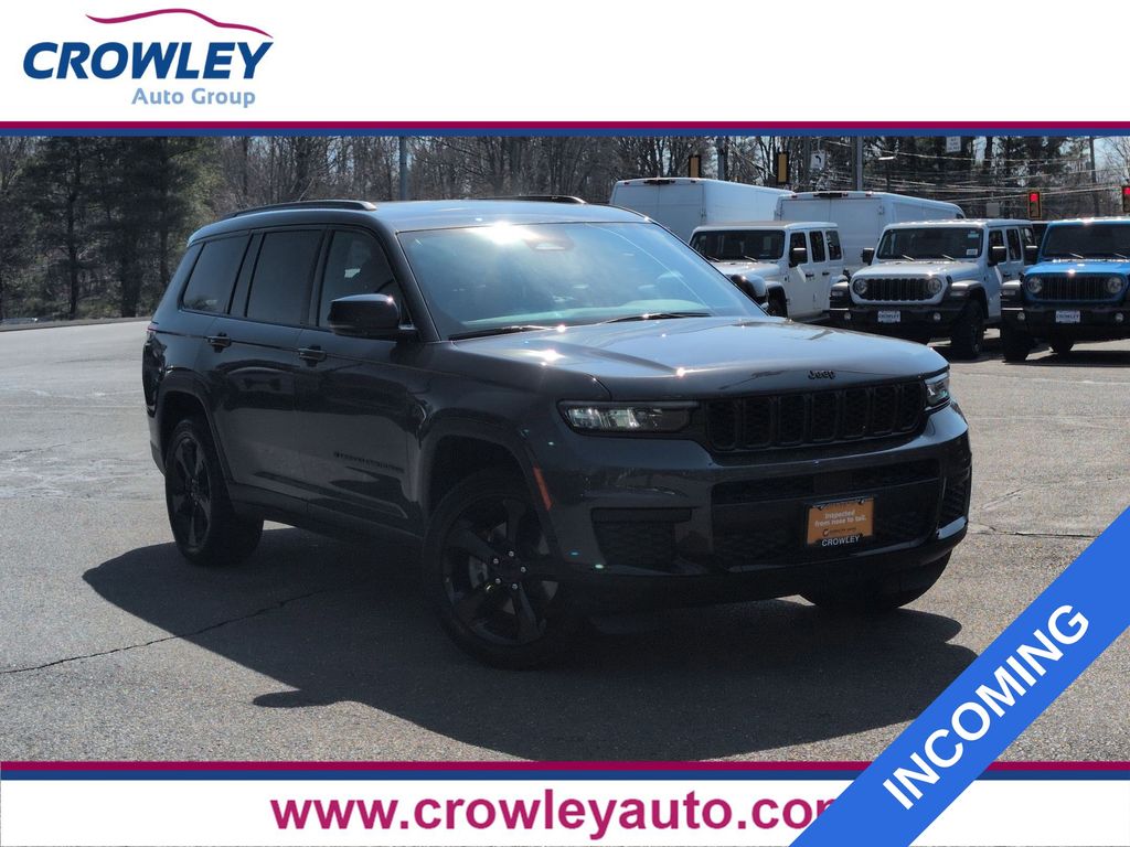 Baltic Gray Metallic Clearcoat 2023 Jeep Grand Cherokee L Altitude 4WD SUV / Crossover Four-Wheel Drive 8-Speed Automatic