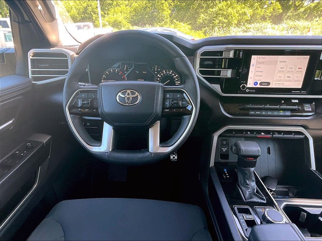 2023 Toyota Tundra — photo 17