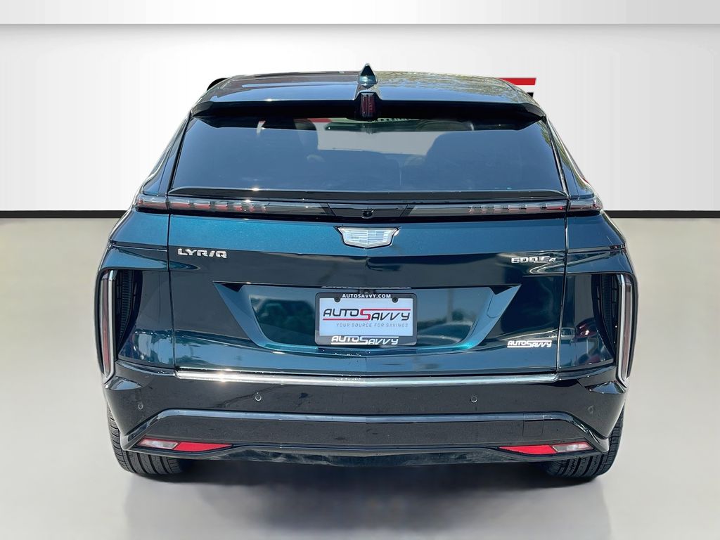 Used 2026 Green Cadillac Signature Luxury image 6