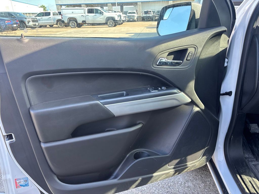 2022 Chevrolet Colorado LT White at Group 1 Toyota Southwest