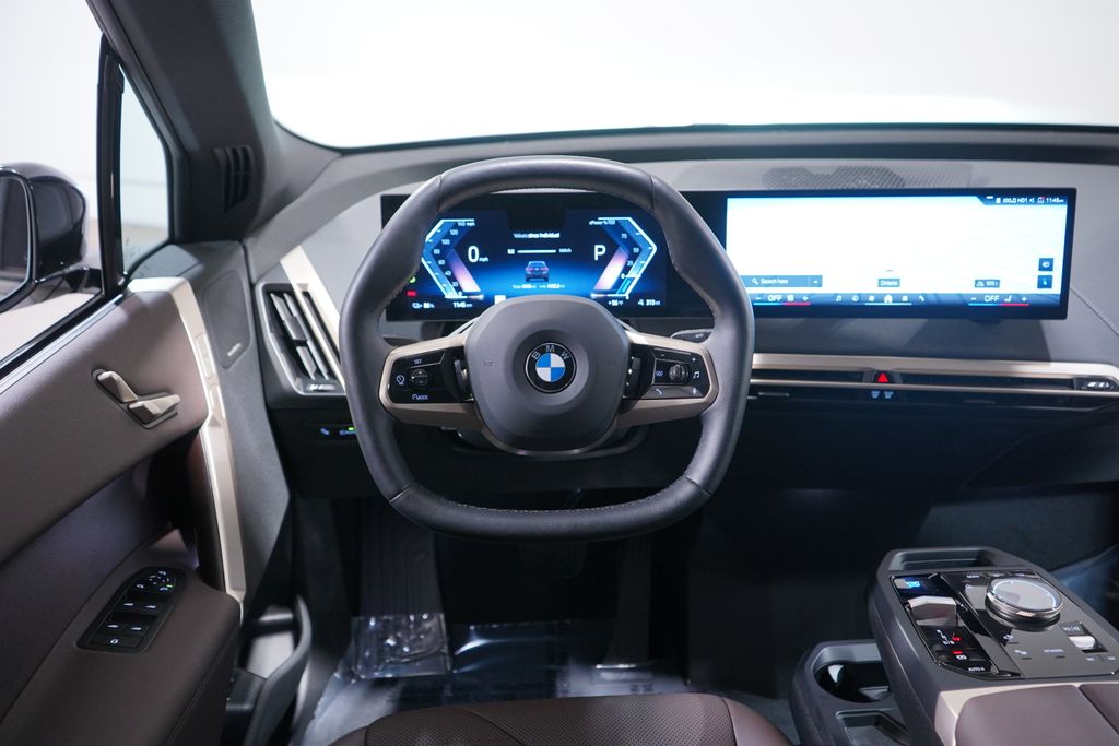 Thumbnail: 2026 BMW iX - 11