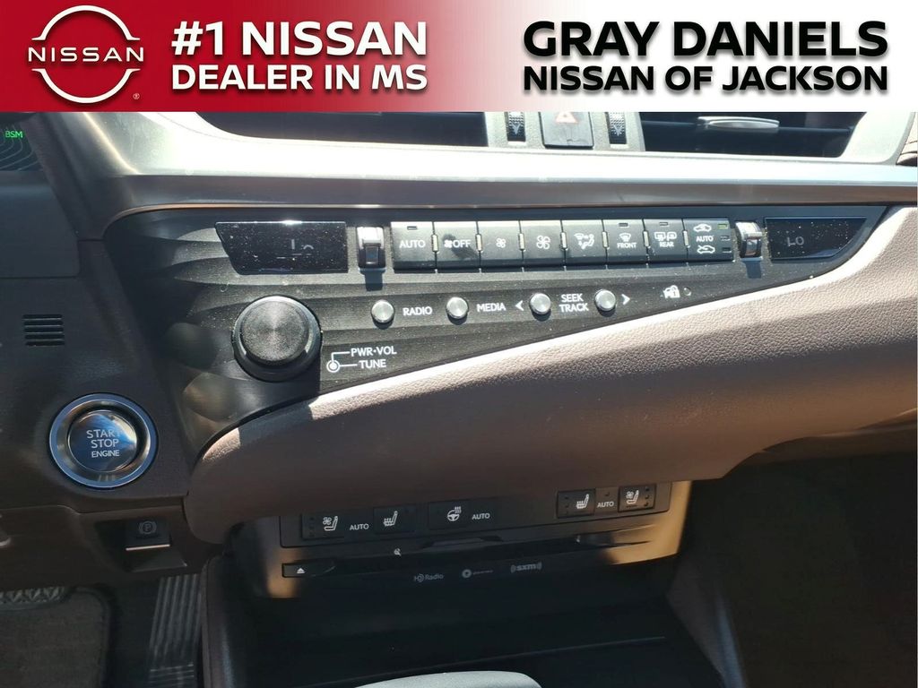 Used 2020 Lexus ES Sedan
